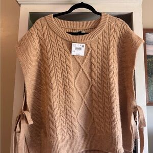 NWT Cable-Knit Sleeveless Sweater Vest in Camel